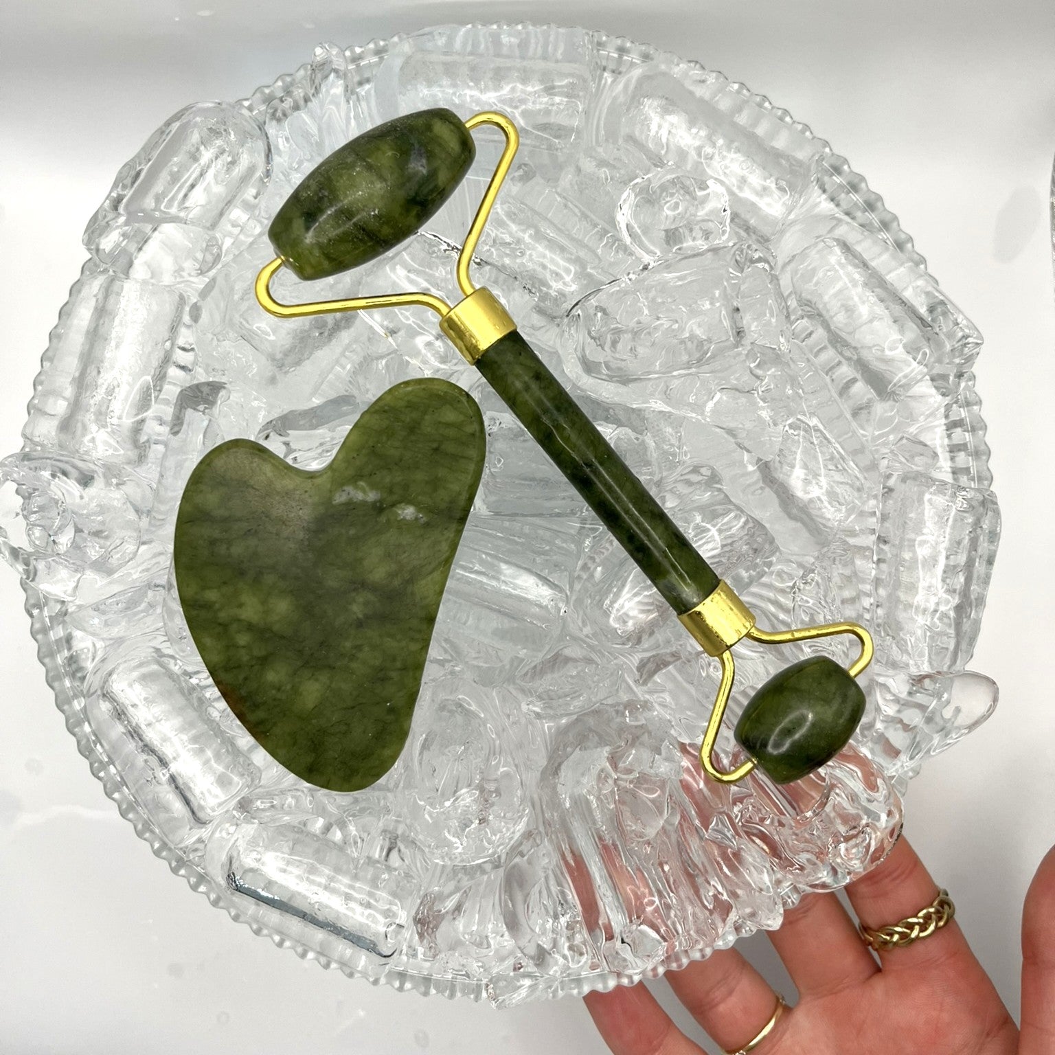 Jade Gesichtsroller mit Gua Sha Stein – Kristall Beauty Tool Set für Hautpflege & Self-Care
