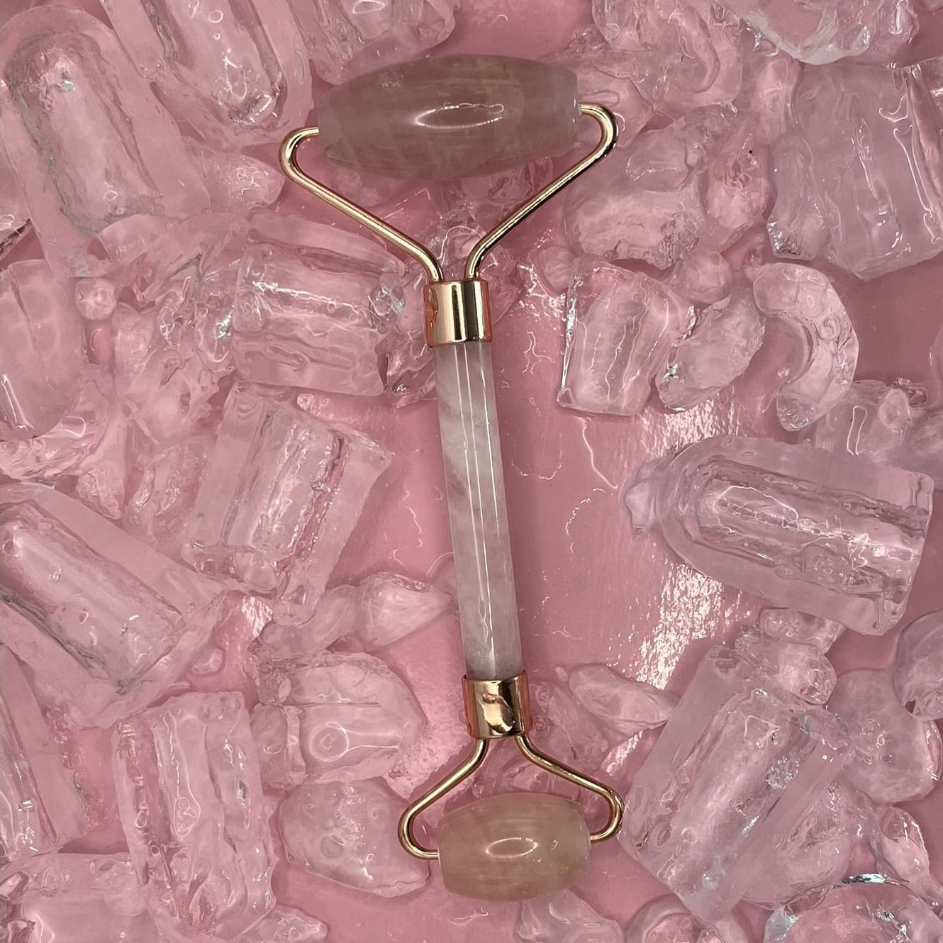 Rosenquarz Gesichtsroller – Beauty-Tool für Selbstliebe und Hautpflege