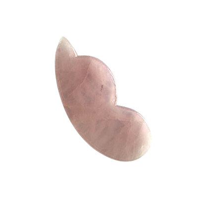 Gua Sha aus Rosenquarz in Kürbisform – Massage-Stein für straffere Haut und Self-Care Rituale