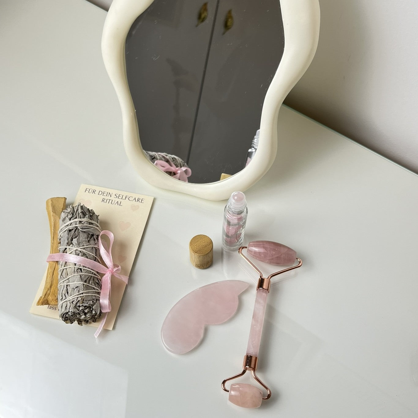 Weißer Salbei Räucherbündel als Geschenk für bewusste Rituale und kleine Auszeiten