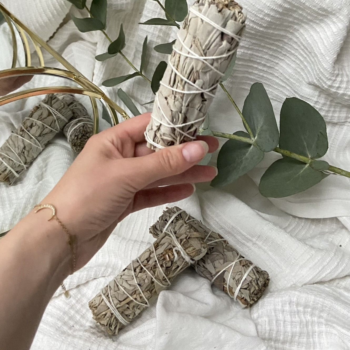 Weißer Salbei Räucherbündel naturbelassen zum Reinigen von Räumen und für entspannte Rituale